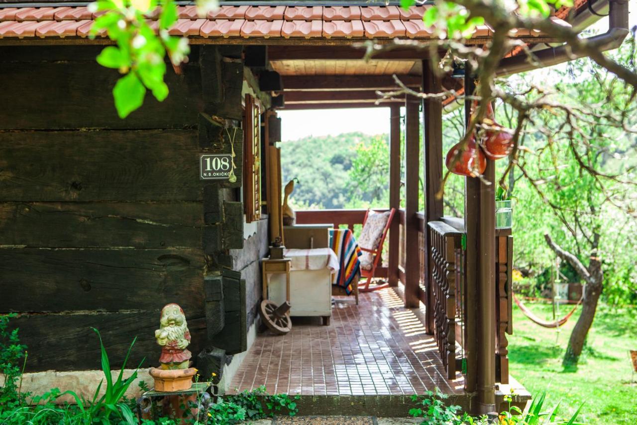 Na Okic - A Private Forest Oasis Sveti Martin pod Okicem 外观 照片