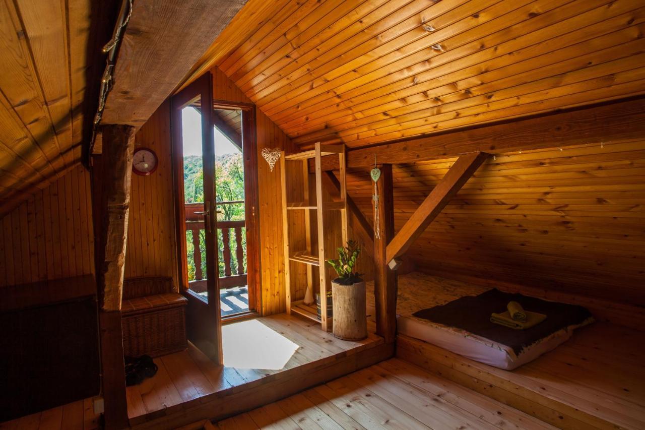 Na Okic - A Private Forest Oasis Sveti Martin pod Okicem 外观 照片